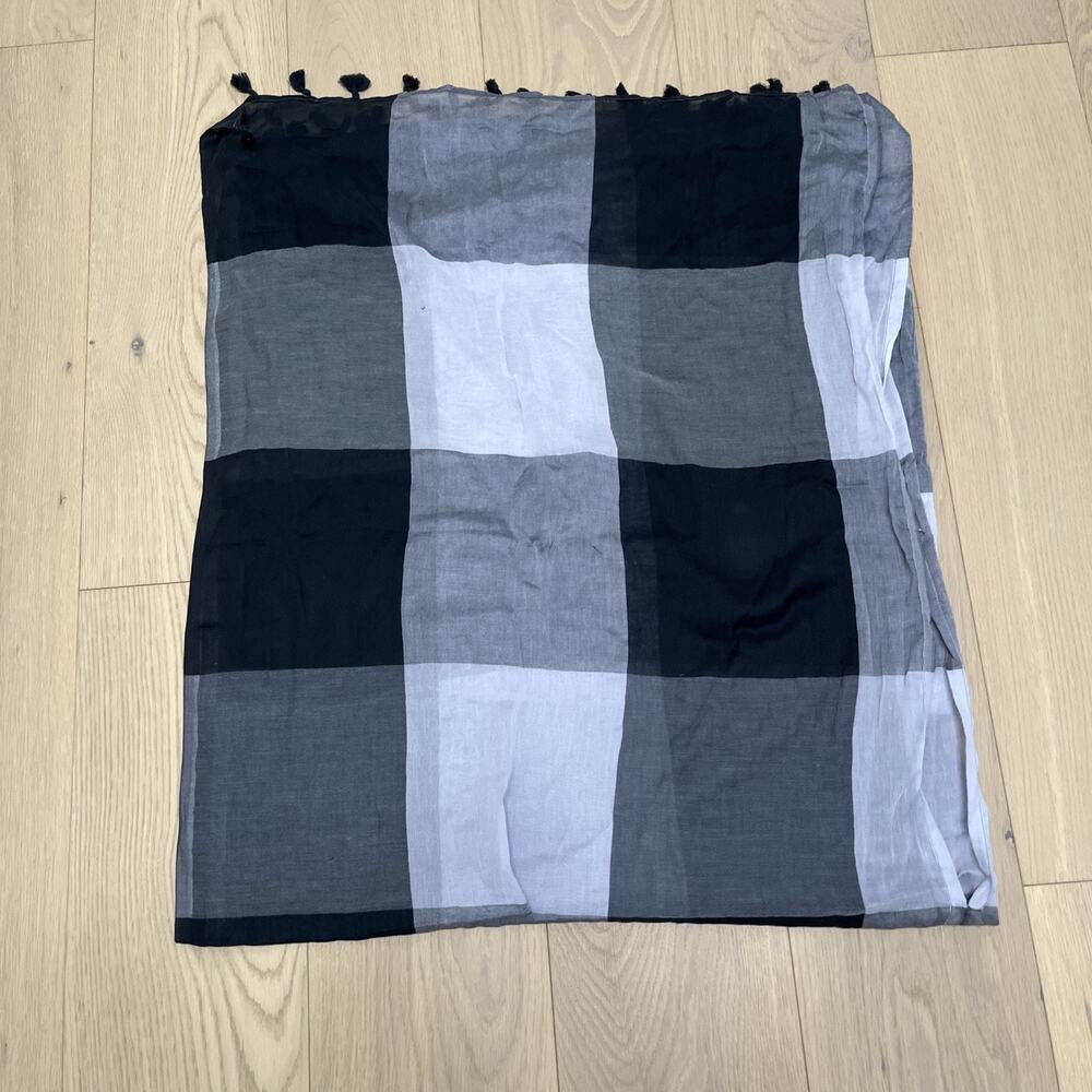 2015/2016 Black/Grey/White LULULEMON Sun to Moon Tassle Scarf - Picture 9 of 9